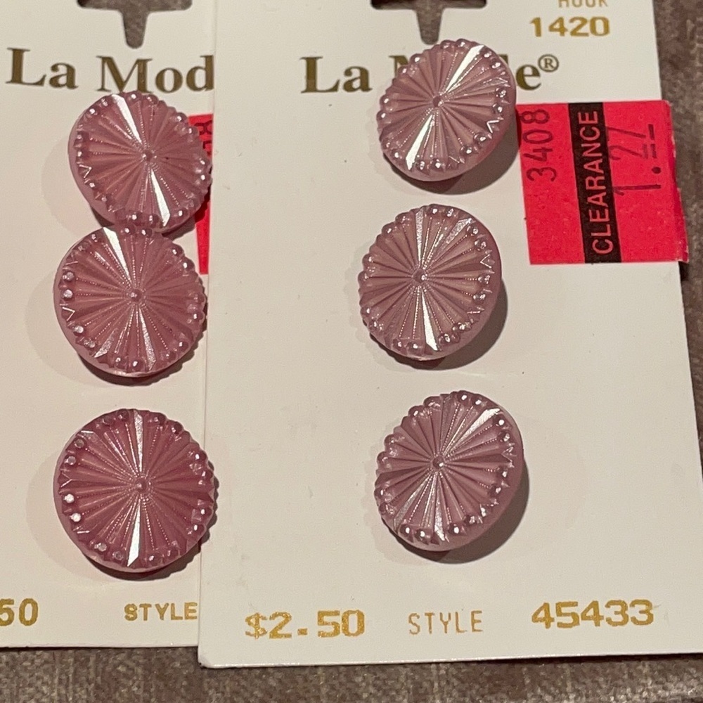 6 pieces La Mode Italian Buttons